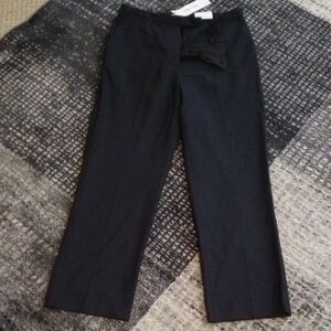 Calvin Klein Black Stretch Cropped Trousers .. Inseam 25" .. W27 ..